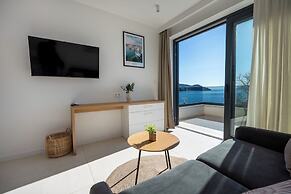 Wind Rose apartments-beachfront