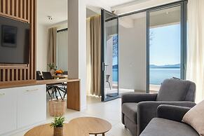 Wind Rose apartments-beachfront