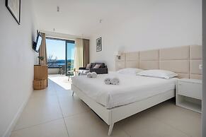 Wind Rose apartments-beachfront
