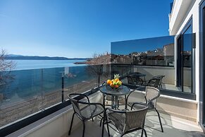 Wind Rose apartments-beachfront