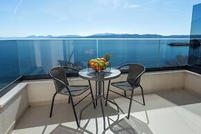 Wind Rose apartments-beachfront