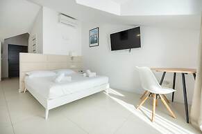 Wind Rose apartments-beachfront