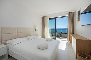 Wind Rose apartments-beachfront