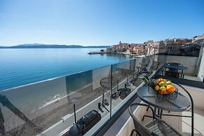 Wind Rose apartments-beachfront