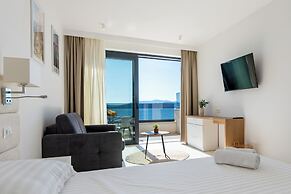 Wind Rose apartments-beachfront