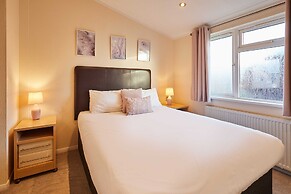 Host Stay Mandarin Lodge