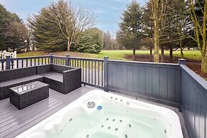Host Stay Blossom Lodge