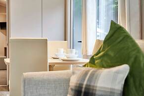 Host Stay Blossom Lodge