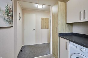 Host Stay Rowan Lodge