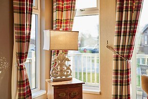 Host Stay Crystal Lodge