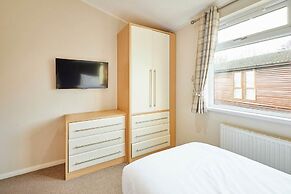 Host Stay Crystal Lodge