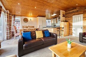 Host Stay Crystal Lodge