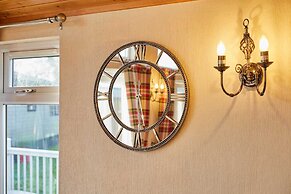 Host Stay Crystal Lodge