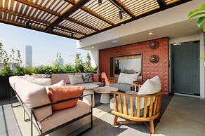 w Charming 2BR w Balcony in Tabacalera