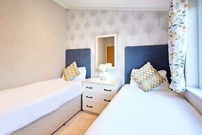 Host Stay Deneb Lodge