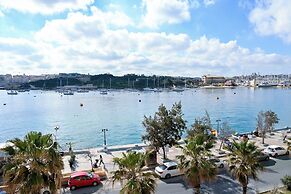 A Sunny Seaview In Central Sliema