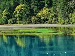Jiuzhaigou Bijia Boutique B&B