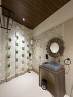 Hidden Beach Resort by Greenleaf Aqua