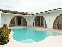 Hidden Beach Resort by Greenleaf Aqua