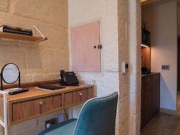 Deluxe Room With Balcony