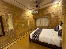 Hotel Golden Safari