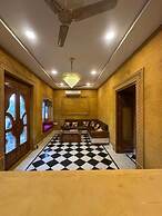 Hotel Golden Safari