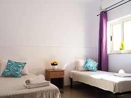 Tranquil 2 Bedroom Cityscape Apartments