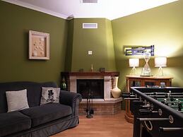 Villa Alexandra: Sea Views, Pool, Jacuzzi & Sauna