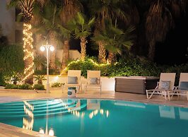Villa Alexandra: Sea Views, Pool, Jacuzzi & Sauna