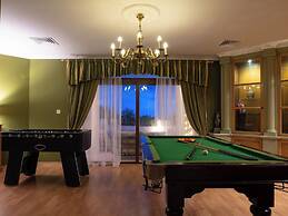 Villa Alexandra: Sea Views, Pool, Jacuzzi & Sauna