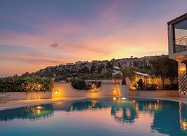 Villa Alexandra: Sea Views, Pool, Jacuzzi & Sauna
