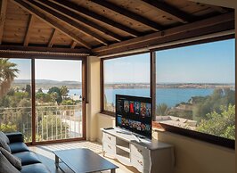 Villa Alexandra: Sea Views, Pool, Jacuzzi & Sauna