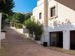 Villa Alexandra: Sea Views, Pool, Jacuzzi & Sauna