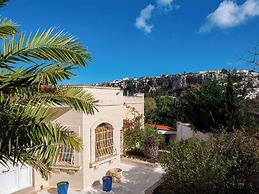 Villa Alexandra: Sea Views, Pool, Jacuzzi & Sauna