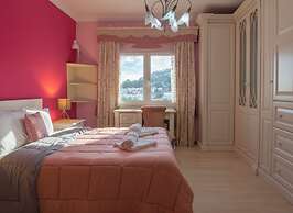 Villa Alexandra: Sea Views, Pool, Jacuzzi & Sauna