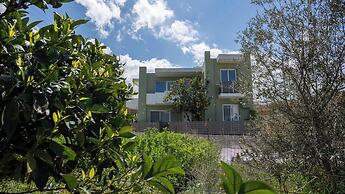 Lemon Tree - Private Garden & View