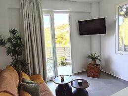 Lemon Tree - Private Garden & View