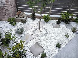 Lemon Tree - Private Garden & View