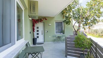 Lemon Tree - Private Garden & View