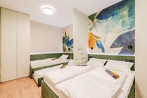 Apartment Hajdi with Sauna & Garage