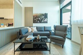 Skyline Luxury 1BR - Balcony