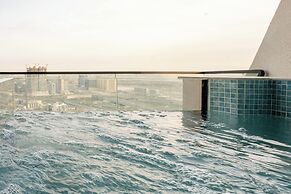 Skyline Luxury 1BR - Balcony