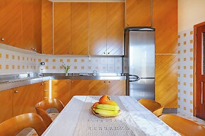 Stylish apartment with Sunset View