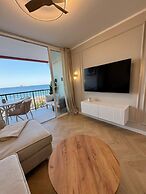 Beachfront Apartment with Sea View