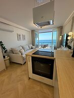 Beachfront Apartment with Sea View