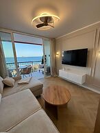 Beachfront Apartment with Sea View