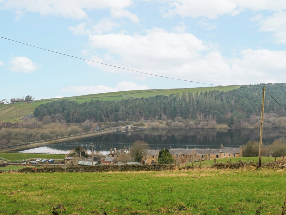 2 Manorhouse Farm