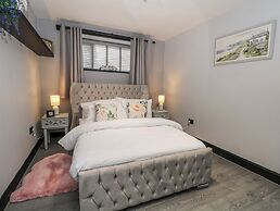 2 Manorhouse Farm