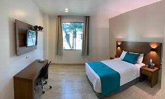 Hotel Aquamarina Manta