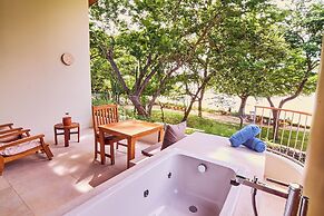 Beachfront Suites by Hotel Capitán Suizo